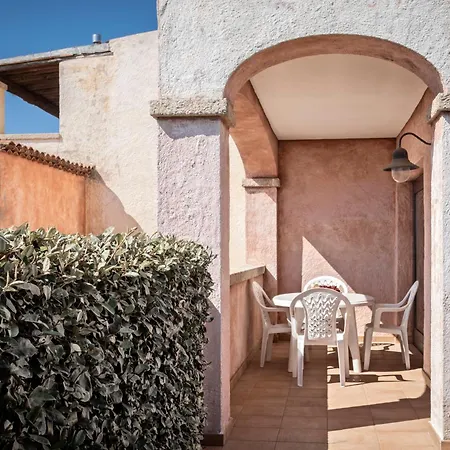 Trilocale Con Giardino Privato E Posto Auto * Cannigione