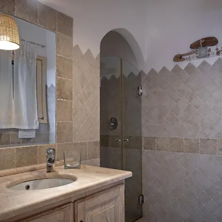 Trilocale Con Giardino Privato E Posto Auto *